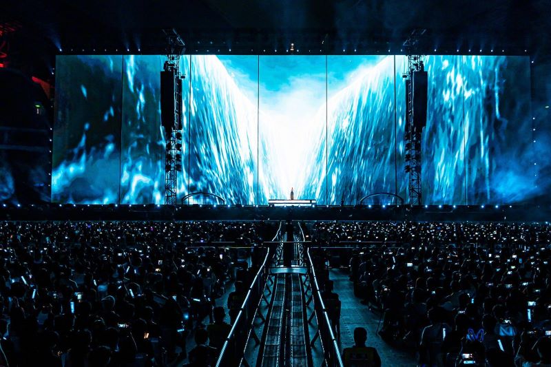 Creating Unforgettable Concerts: How LED Screens Transform Stage Productions(图1)